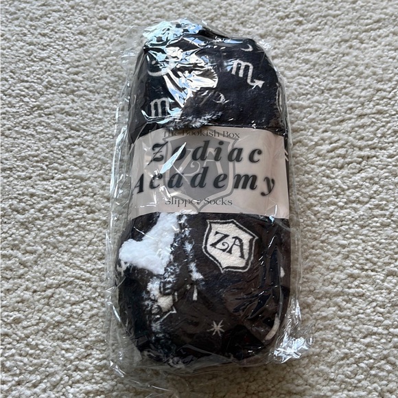 Zodiac Academy slipper socks - Picture 1 of 2
